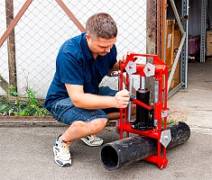 Использование передавливателя гидравлического для полиэтиленовых труб Brexit BrexPress G200, 15 т